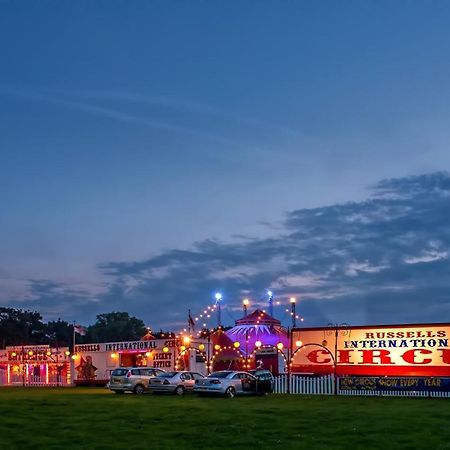 Vintage, Circus Holiday Home Mablethorpe Exteriör bild