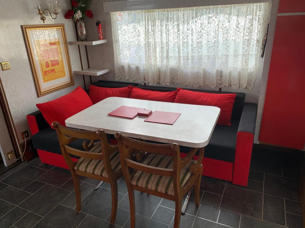 Vintage, Circus Holiday Home Mablethorpe Exteriör bild